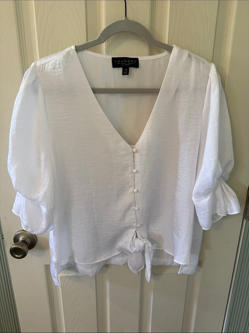 Laundry By Shelli Segal White V-Neck Button Tie-Front Blouse
